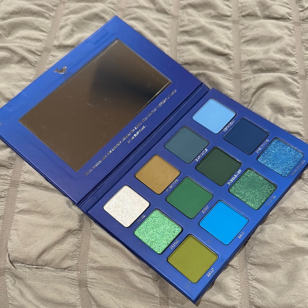 Menangerie Whalesong Eyeshadow Palette